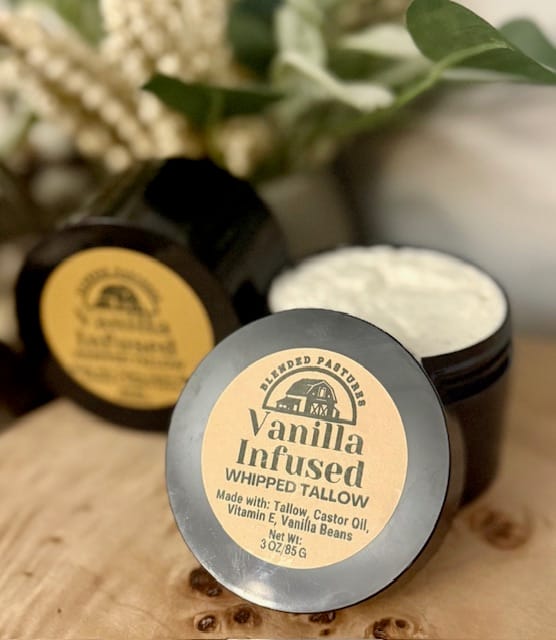 Vanilla tallow—gentle and hydrating with a calming, soothing aroma.